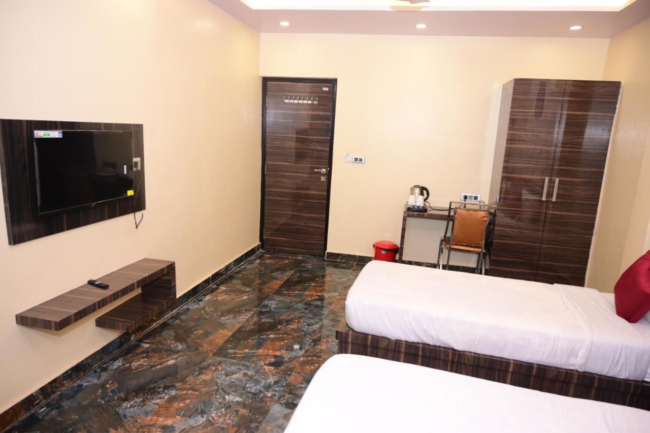 בודהגאיה Hotel Gm International מראה חיצוני תמונה